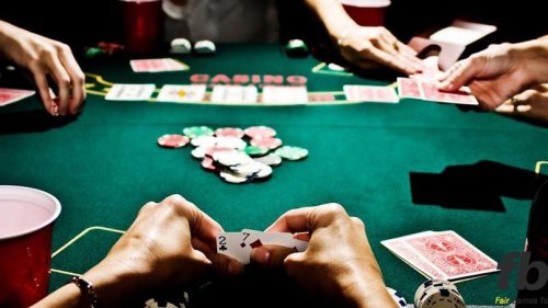 Poker và các thuật ngữ trong poker cơ bản mà người chơi cần biết