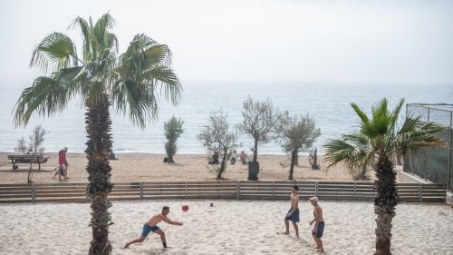 De 33°C aux chutes de neige: la Grèce connaît des "montagnes russes" de températures