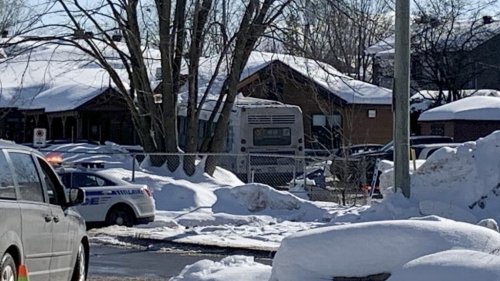 Garderie percutée par un bus au Québec: la police évoque un acte "délibéré"