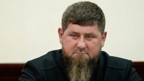 Ramzan Kadyrov "fier" de son fils de 15 ans qui a battu un prisonnier accusé d'avoir brûlé le Coran
