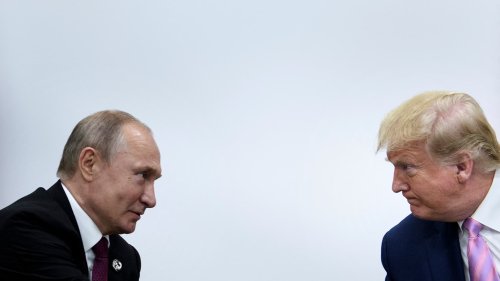 DIRECT. Guerre en Ukraine: la Russie dit "préférer" un règlement "diplomatique" du conflit, avant l'appel Trump-Poutine