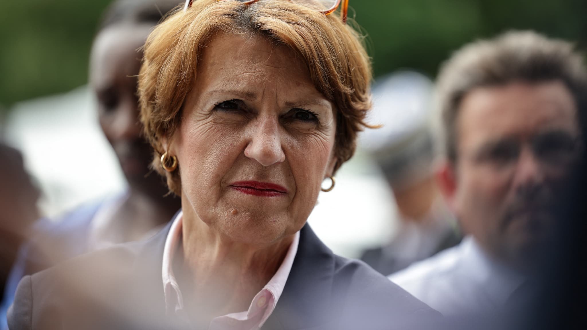 Acétamipride: après la censure de la loi Duplomb, la ministre de l’Agriculture évoque « un risque de disparition de certaines filières » agricoles