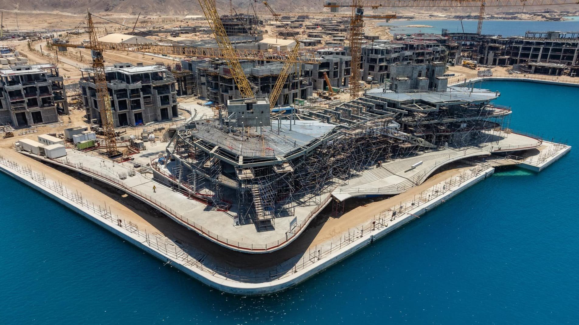 "On pensait que le projet générerait d'énormes rendements, cela ne s'est jamais produit": les méga-projets de l’Arabie saoudite en mer Rouge sont-ils tous des méga-flops?