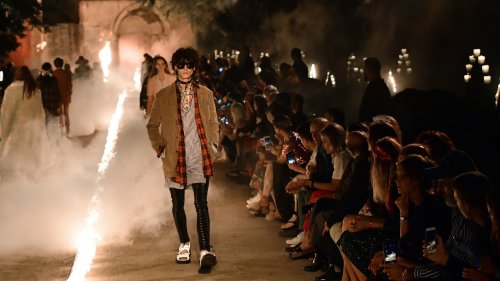 Gucci, Saint Laurent: la mode se rebelle contre la frénésie des Fashion weeks