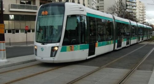 En région parisienne, la ligne T9 veut recruter des étudiants pour conduire ses tramways