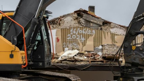 "Humainement, c'est catastrophique": dix mois après le séisme, le désarroi des sinistrés en Charente-Maritime