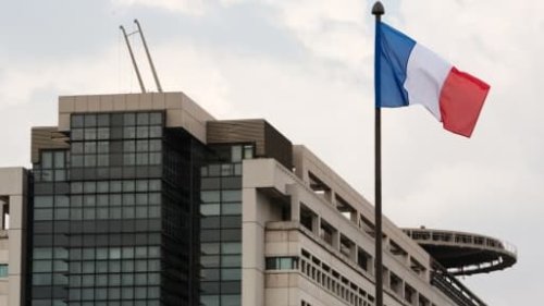 "Leur mission c'est l'intérêt de l'entreprise": l'appel du gouvernement au "patriotisme économique" face à Trump a-t-il des chances d'être entendu?