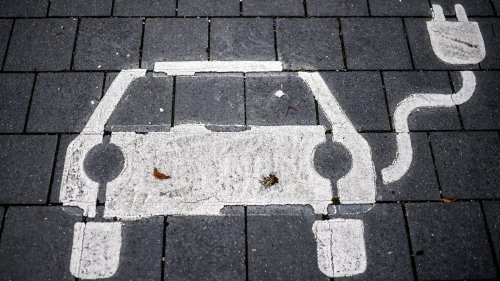Voiture électrique: vers un bonus réservé aux véhicules produits en Europe?