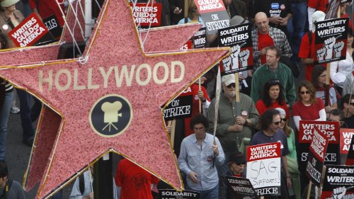 Grève à Hollywood: après cinq mois d'arrêt, les scénaristes peuvent reprendre le travail ce mercredi