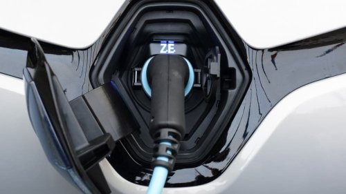 Une voiture électrique à 100 euros par mois: le gouvernement prépare son offre