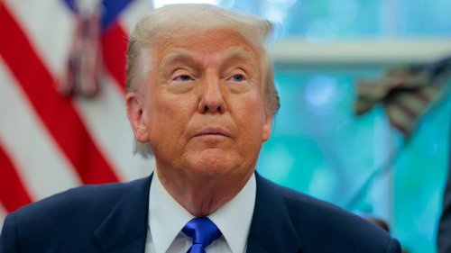 "Ça ne nous intéresse pas": Trump demande à Apple de ne plus fabriquer l'iPhone en Inde