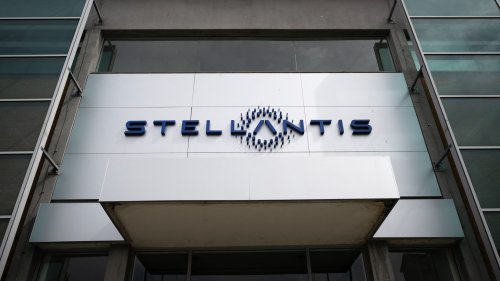 Le site Stellantis de Poissy pour accueillir le futur stade du PSG? La CGT s'inquiète pour les emplois