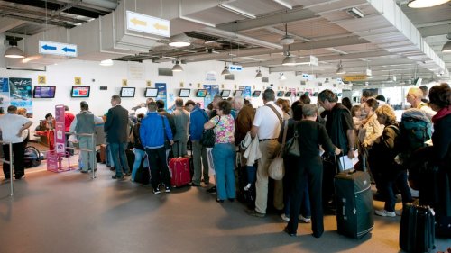 "Une fiscalité mortifère": les aéroports français s'inquiètent des taxes après une année 2024 "contrastée"