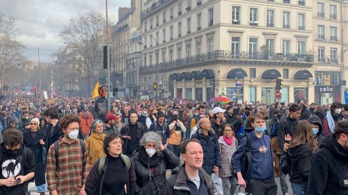 Grève du 23 mars: la CGT annonce 800.000 manifestants à Paris, un record depuis le début du mouvement