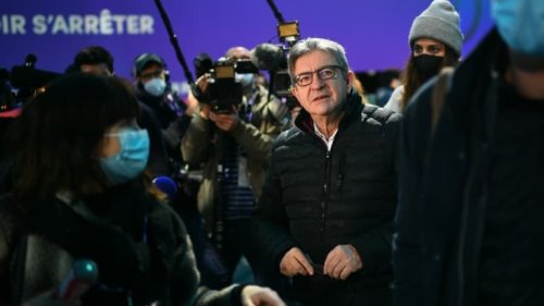 La France insoumise demande à la Primaire populaire d'enlever Mélenchon de la liste des candidats
