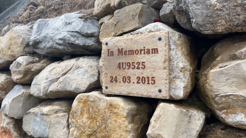 "Comme si c'était hier": 10 ans après le crash de la Germanwings, l'incompréhension et la douleur des proches des victimes