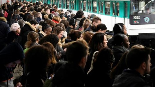 Grève du 7 février: la RATP prévoit un trafic "très perturbé" pour les métros et RER