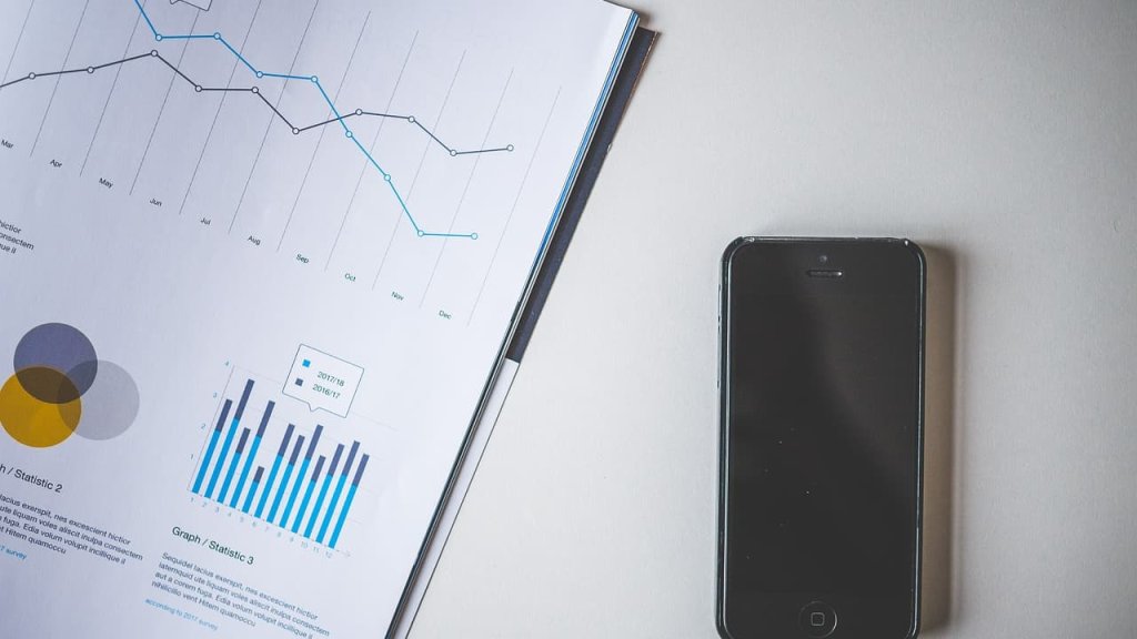 DESIGN & TENDANCES AU SERVICE DU MARKETING DIGITAL - cover