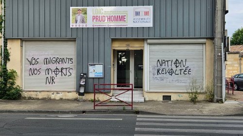 "L'assassin d'Annecy nous est imputé": la permanence d’un député LFI ciblée par des tags antimigrants