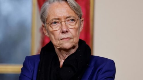 Borne juge que la version annulée de "La Belle et la Bête" n'était "pas adaptée" aux élèves de 10 ans