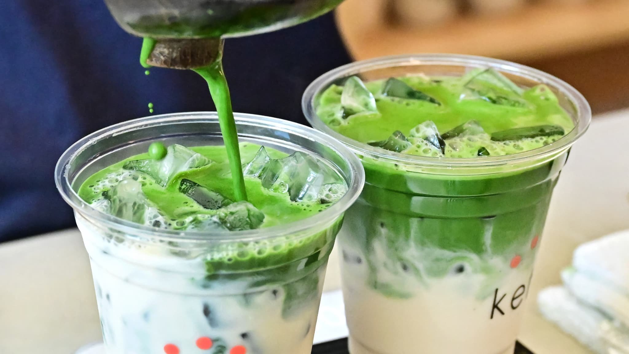 « Nous n’acceptons plus aucune commande »: le Japon est submergé par la folie du thé matcha, les prix s’envolent de 198%