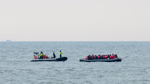 Tentative de traversée de la Manche: 112 migrants secourus en mer au large du Pas-de-Calais