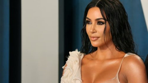 Skims, les sous-vêtements sculptants de Kim Kardashian, est désormais valorisé à 3,2 milliards de dollars