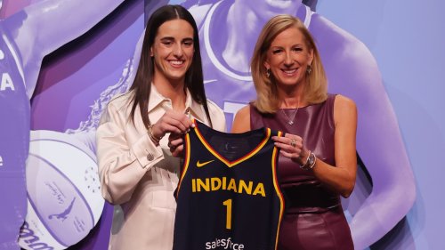 WNBA: Caitlin Clark, nouvelle star du basket féminin, draftée en première position par les Indiana Fever