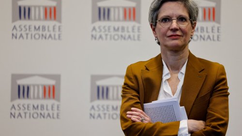 Rousseau salue l'engagement "écologiste" de Charles III mais regrette "le faste avec lequel il est reçu"