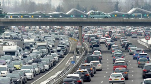 Alpes-Maritimes: circulation perturbée sur l'A8 en raison d'un accident survenu en Italie