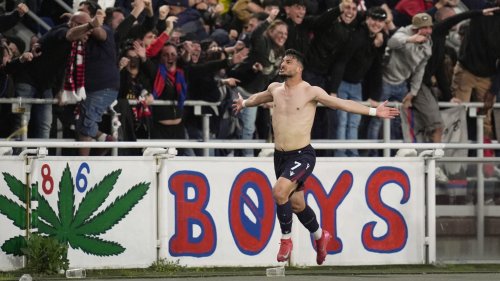 Serie A: un but somptueux plombe l'Inter dans le temps additionnel et relance totalement la course au titre