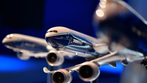 Nouveau déboire pour Boeing, qui reporte le lancement du 777-8