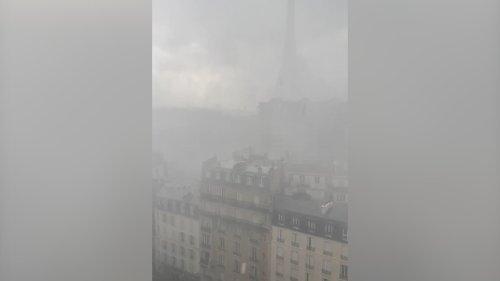 Pluie, rafales de vent et grêlons: de violents orages en cours à Paris, des stations de métro inondées