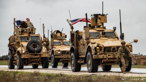 Syrie: les États-Unis annoncent réduire de moitié leurs effectifs militaires et saluent des "pas importants" contre Daesh