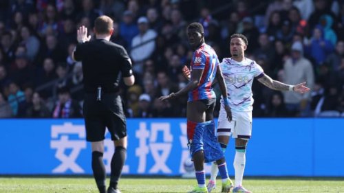 Premier League: le craquage de Justin Kluivert qui baisse le short d'Ismaïla Sarr en plein match