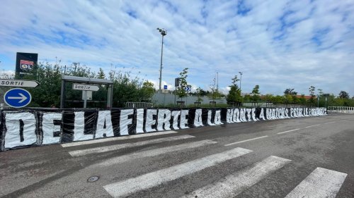 OL: la banderole musclée des supporters lyonnais au centre d'entraînement