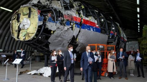 Crash du vol MH17 : "fortes indications" selon lesquelles Poutine a approuvé la fourniture du missile