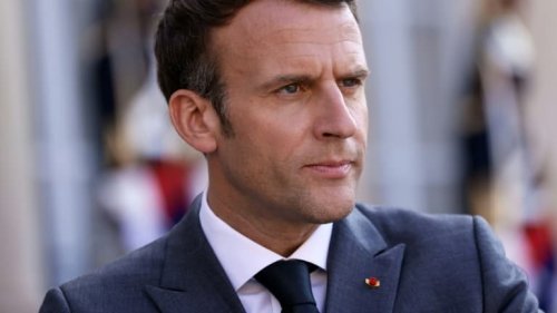 Incendie dans l'Aisne: Macron affirme que la Nation "partage le choc et la peine" des proches des victimes
