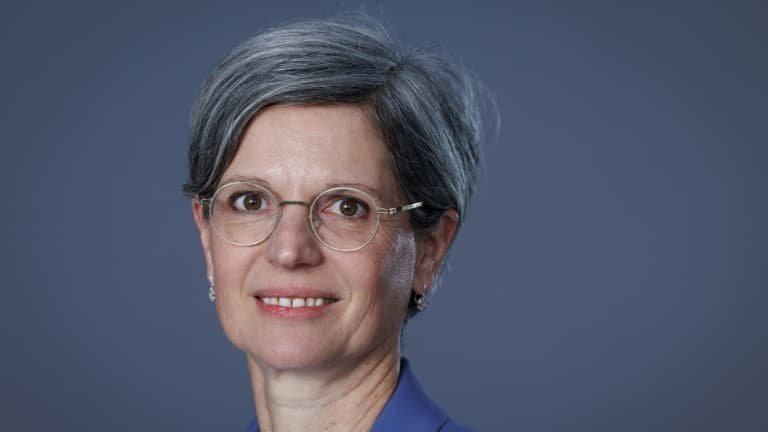 « Rien à péter de leur rentabilité »: Sandrine Rousseau dénonce l’adoption de la loi Duplomb, polémique à l’extrême droite