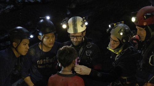 Première bande annonce du film de Ron Howard sur le sauvetage des enfants piégés dans une grotte en Thaïlande