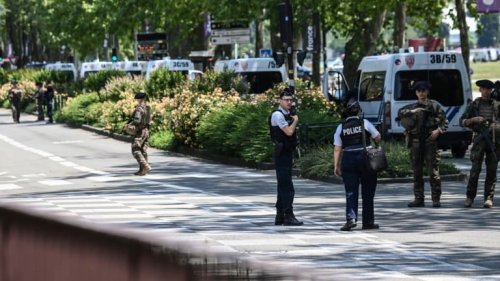 Annecy: pourquoi les réseaux sociaux peinent tant à supprimer les vidéos de l'attaque