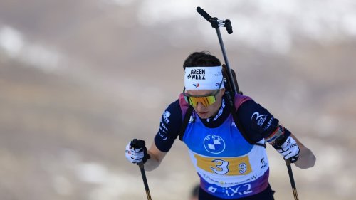 Biathlon: Perrot signe un premier succès en Coupe du monde, Fillon Millet prive les Bleus d'un triplé