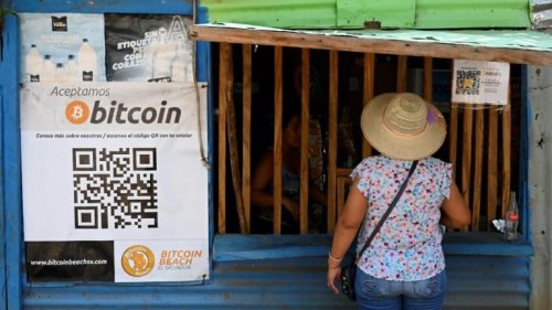 Face à la chute du bitcoin, les Salvadoriens sont habitués à faire le gros dos