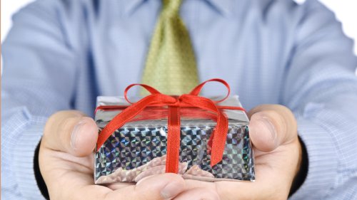 Elektronische Geschenke für Männer: 10 nützliche Gadgets
