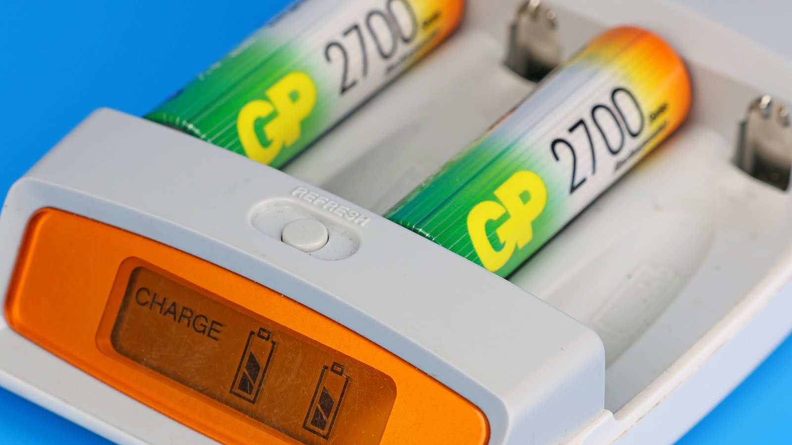 Do Rechargeable Batteries Stop Working? - cover