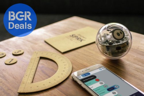 Sphero's app-enabled ball is the most fun you'll ever have learning to code