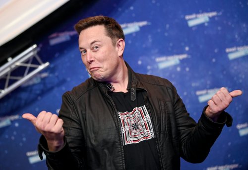 Elon Musk joins the war against Apple and its App Store rules