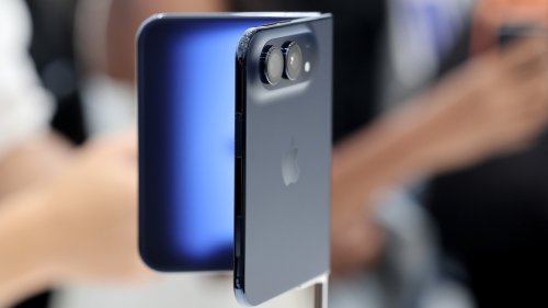 The 8 Best Apps Optimized For The iPhone Duo On Day One