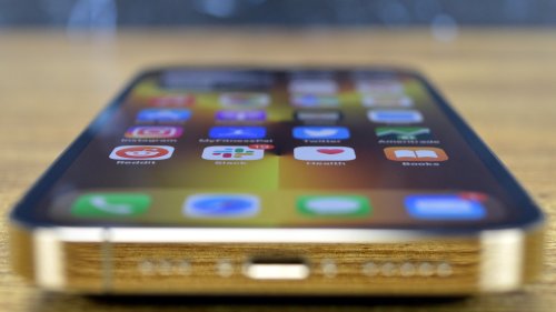 EU antitrust laws might force Apple to allow third-party app stores on iPhone