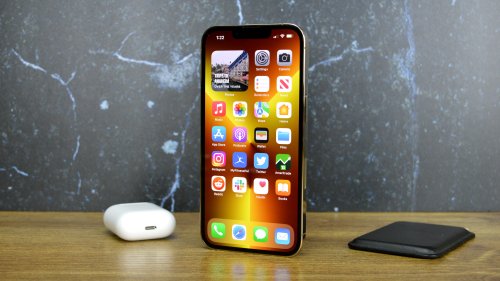 Apple’s overhauled iPhone 14 Pro design is breathtaking in this video